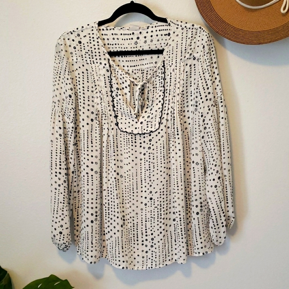Gap White Long Sleeve Top with Blue Flowers